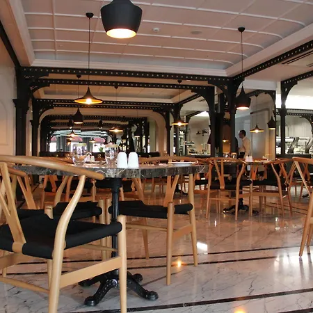 Metropolitan Taksim 4* Estambul