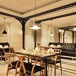 塔克西姆大都会酒店 酒店 4*