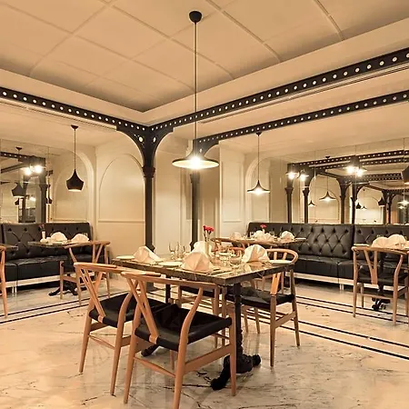 호텔 Metropolitan Taksim