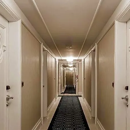 Metropolitan Taksim 4*