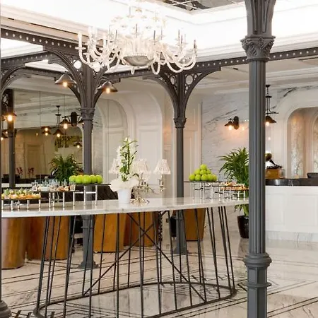 Ξενοδοχείο Metropolitan Taksim 4*