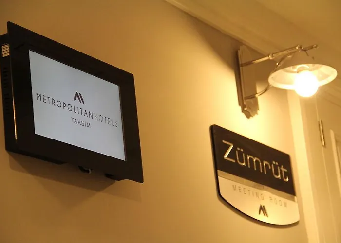 Hotel Metropolitan Taksim 4*