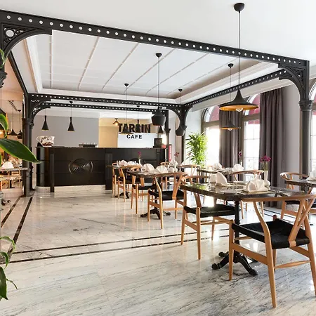 Metropolitan Taksim 호텔