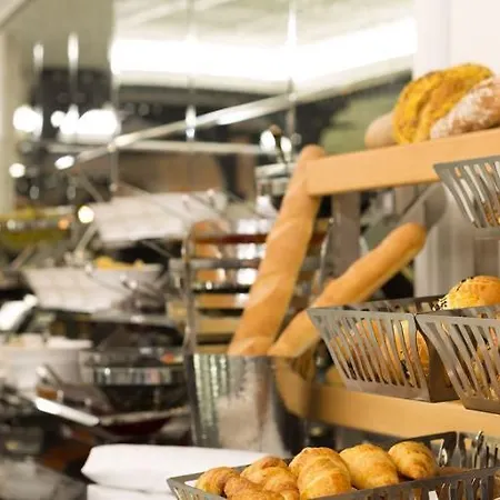 Hotel Metropolitan Taksim 4*